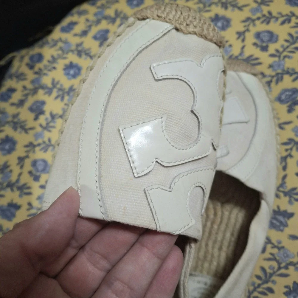 Tory Burch Espadrilles Beige Canvas Preppy Luxury Summer CottageCore Size 6